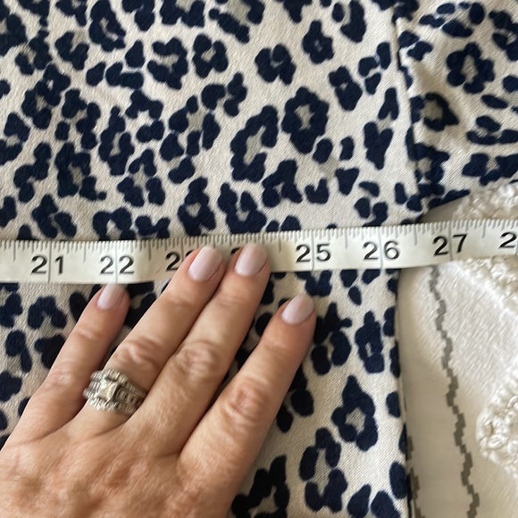 Navy gray leopard print cropped short sleeve t shirt - Picture 7 of 8